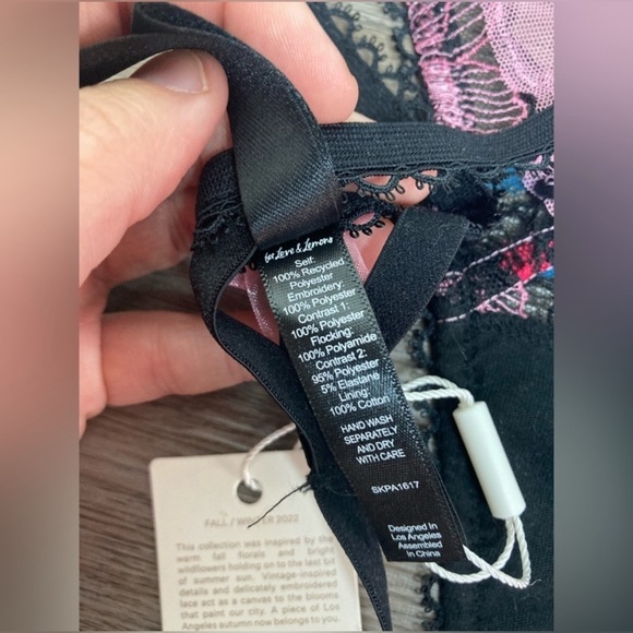 FOR LOVE & LEMONS Zinnia Panty Thong Embroidered Floral bow SMALL - Picture 5 of 7